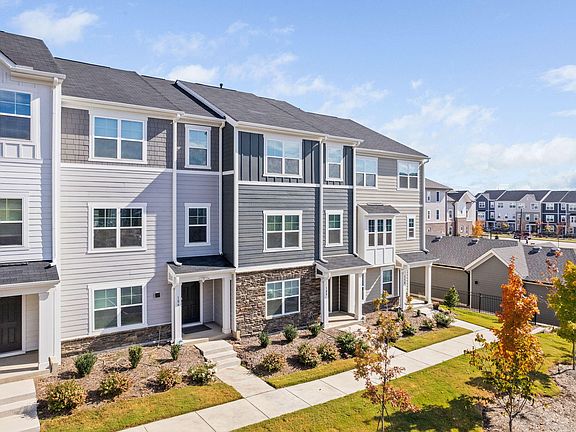 3rd image of 108 Asher Ct