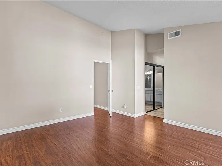 2621 Plaza Del Amo #504 — Photo 17