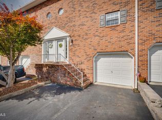 204 E Mountain View Rd APT 25, Johnson City, TN 37601