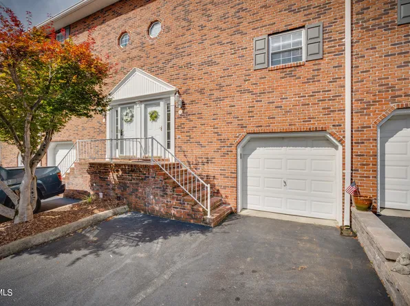204 E Mountain View Rd APT 25, Johnson City, TN 37601