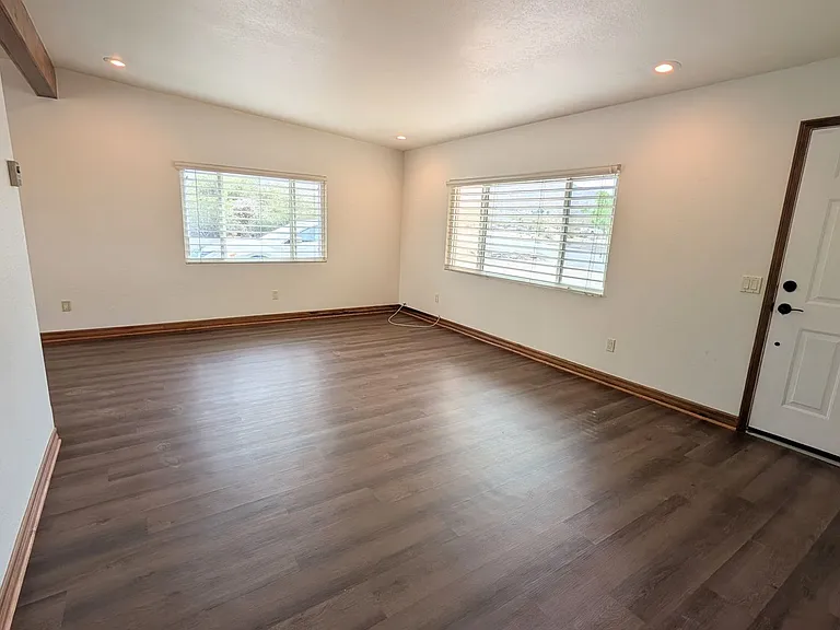 6613 Copper Mountain Rd — Photo 3
