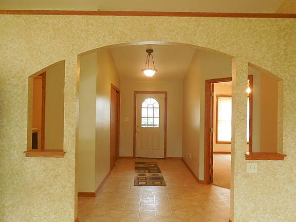 2nd image of 2404 W Heaven View Ln