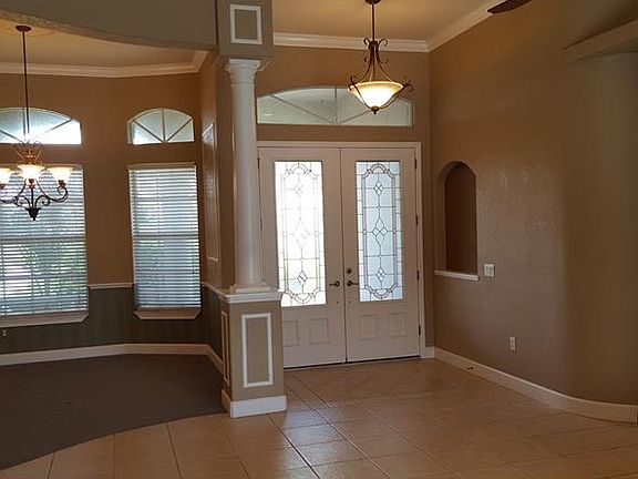 3rd image of 539 Royal Poinciana