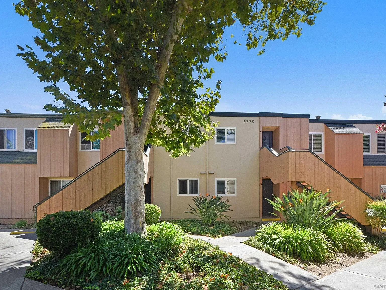 Lake Murray Terrace Condominiums — Photo 4