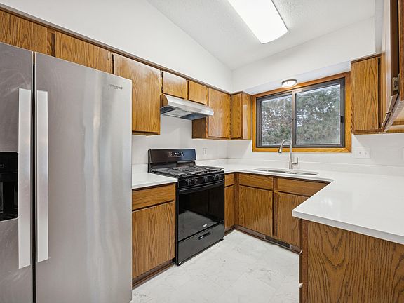 3rd image of 9611 Portal Dr #0