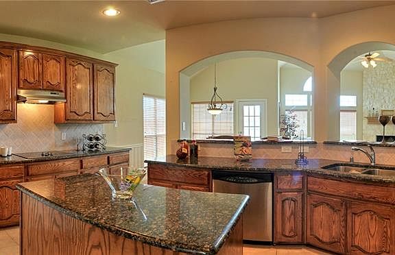3rd image of 3007 Fairview Dr