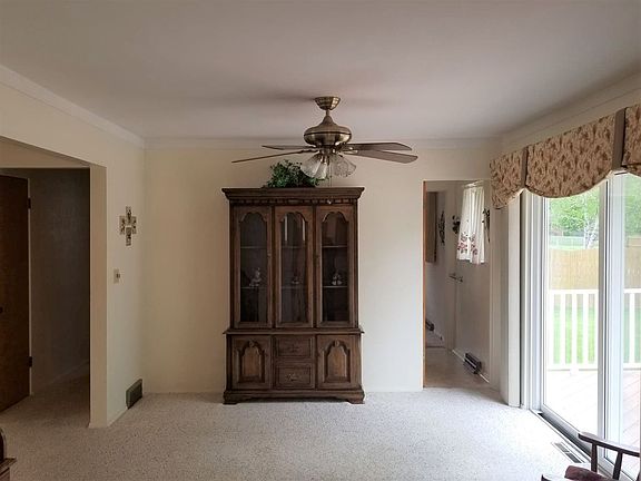 5th image of 3433 Golfview Dr