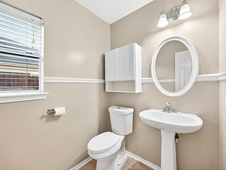 11526 Socorro Ln — Photo 19