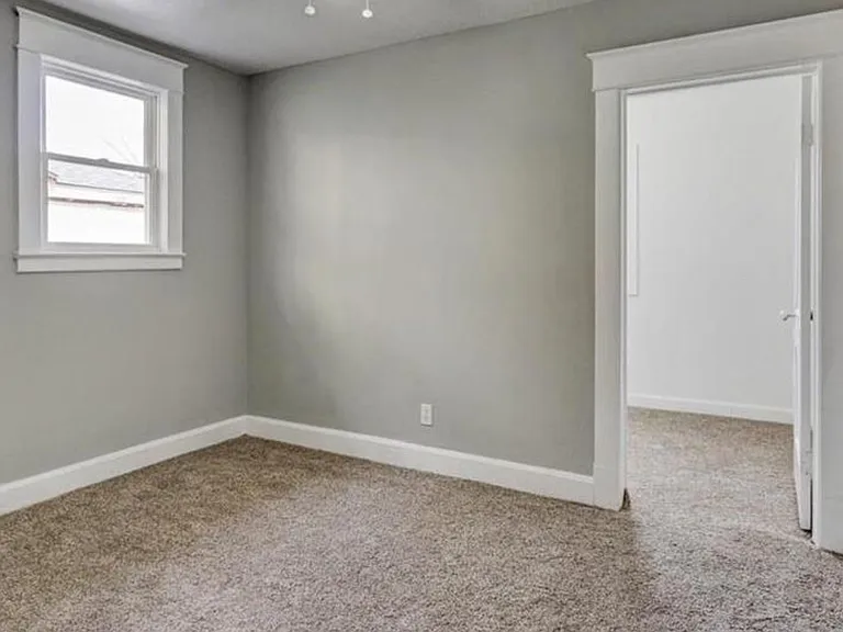 2629 Campbell St — Photo 15