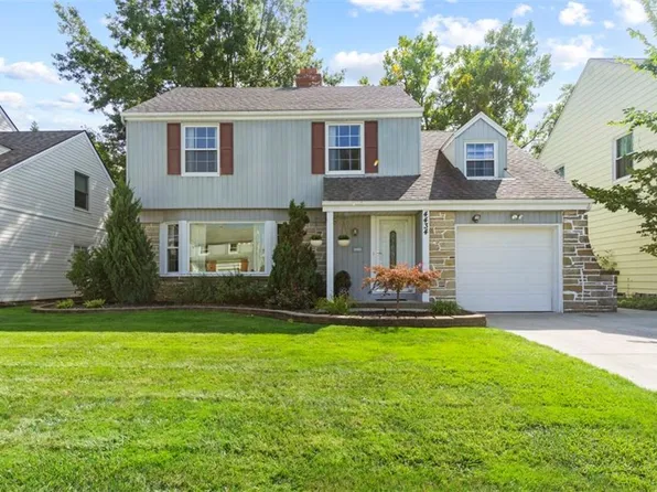 4434 Groveland Rd, University Heights, OH 44118