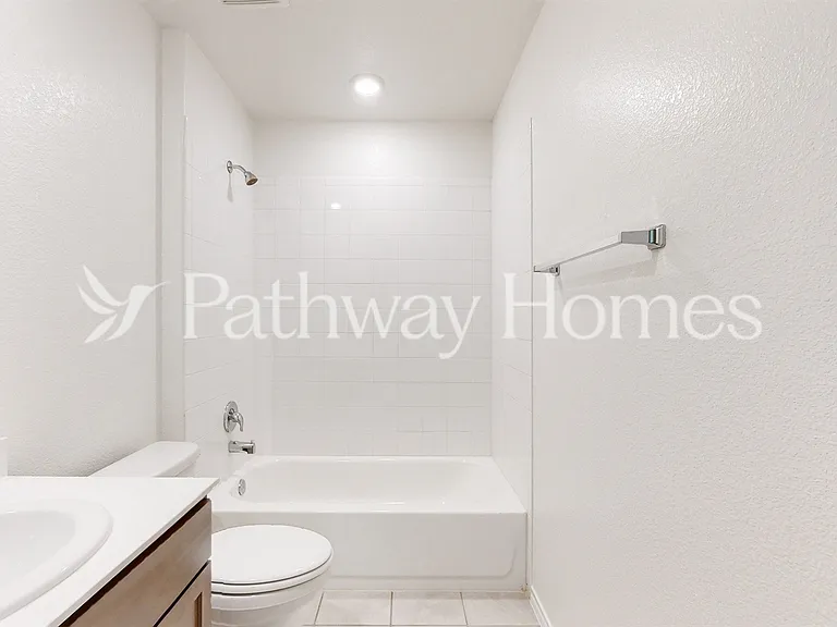 957 English Dr — Photo 15