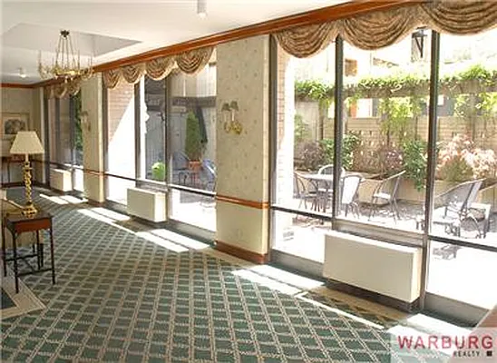 Sold by Warburg | media 21