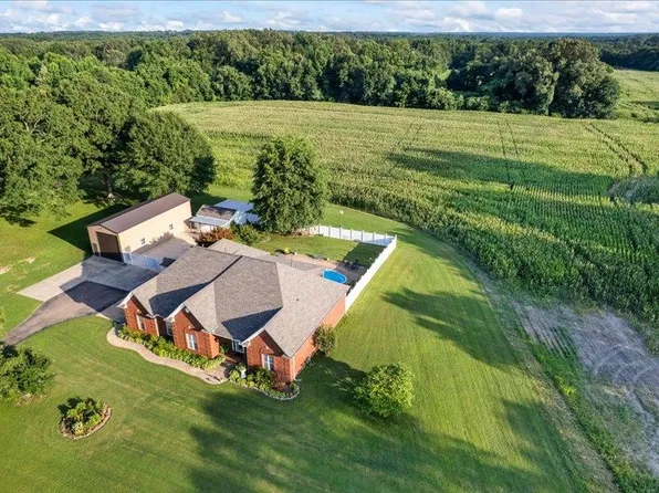 9215 Osborn Rd, Arlington, TN 38002