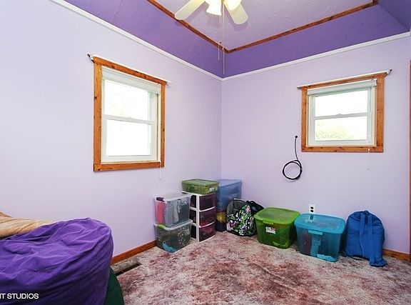 5th image of 472 S Center Ave