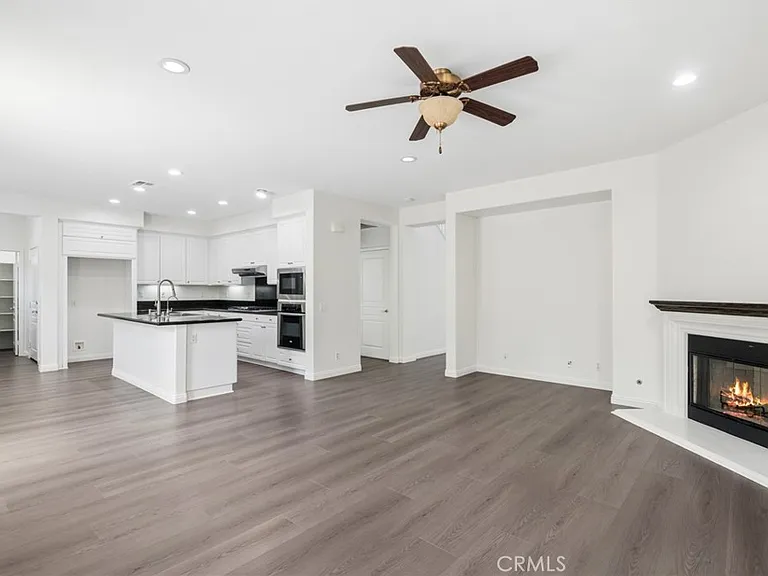 27 Daphne — Photo 2
