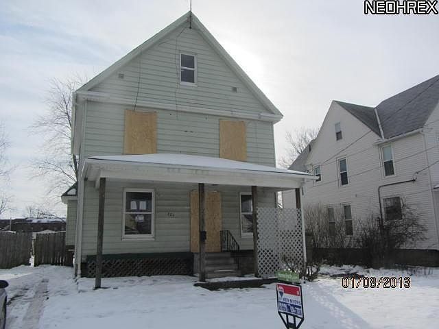 1st image of 221 W 29th St