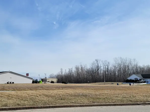 Blue Heron Dr #2, Pulaski, WI 54162