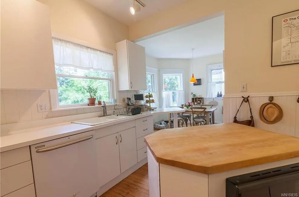 714 Auburn Avenue — Photo 3