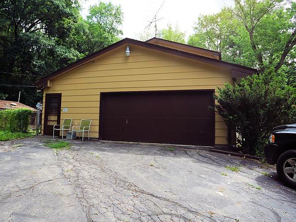 2nd image of 9280 S 15th Ave