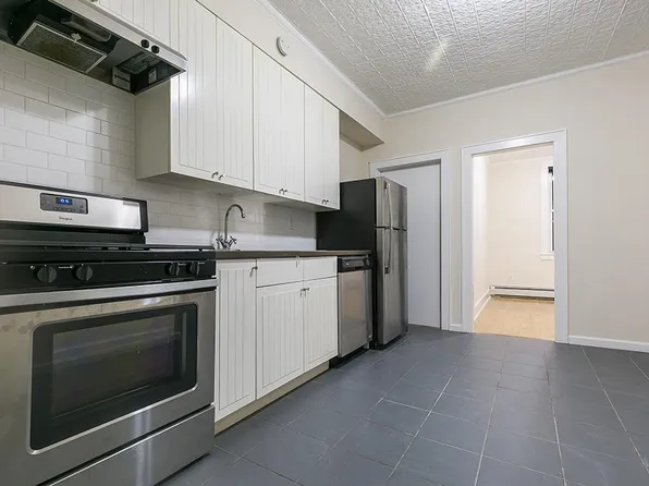 81 East 24th Street image 35 of 40