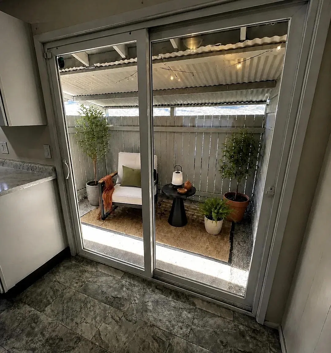 2 bed, 832 sqft, $1,850 — Photo 3