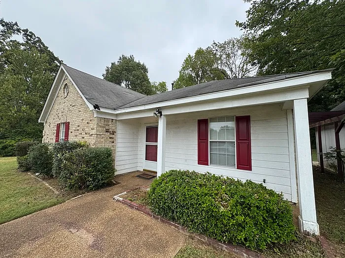 4644 Willow Hill Cv