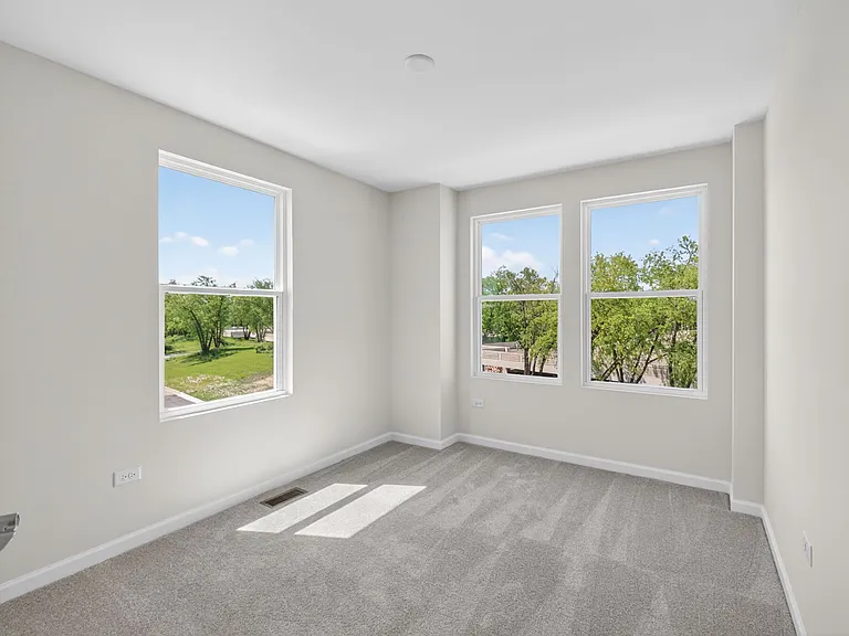 2635 Lohan Way — Photo 19