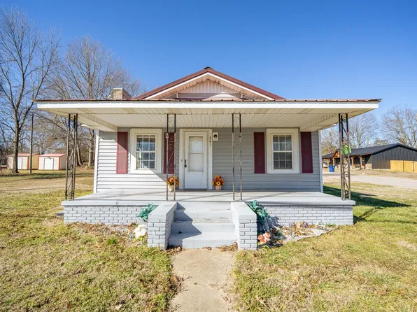 241 N Maple St, Adamsville, TN 38310