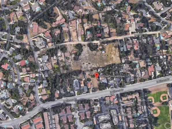 1345 E Hillcrest Dr, Thousand Oaks, CA 91362