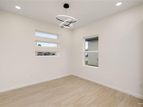 5th image of 700 Mavi Dr