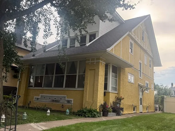 1716 25th St, Rock Island, IL 61201