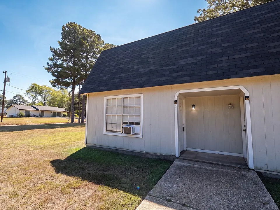 214 Church Rd #1