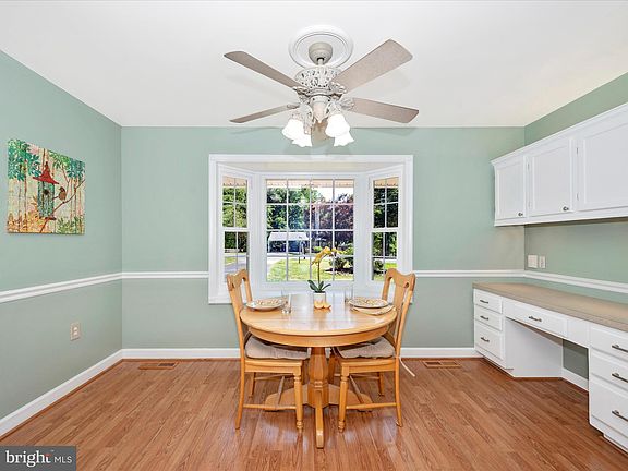 4th image of 3151 Pheasant Run