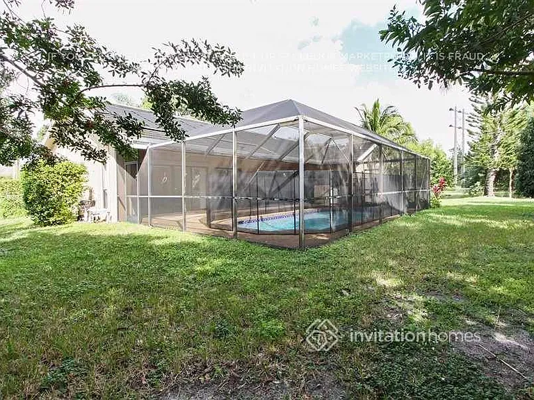 7002 NW 38th St — Photo 19