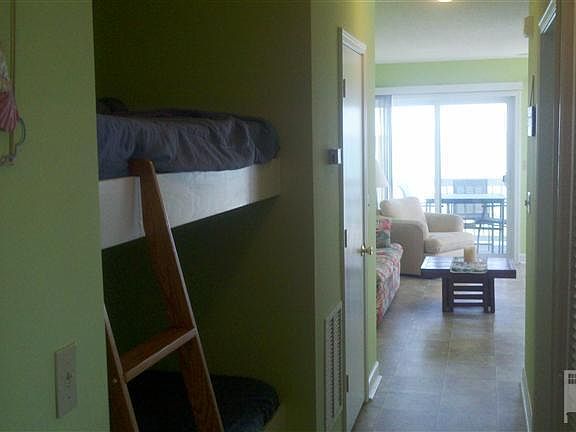 3rd image of 1437 S Fort Fisher Boulevard #P1