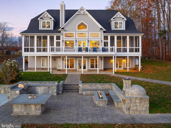 926 Fairview Dr, Mineral, VA 23117