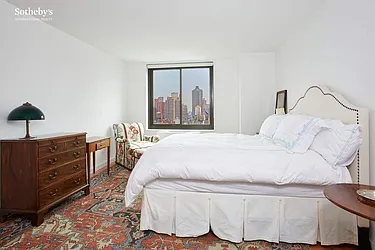 Rented by Sotheby's International Realty