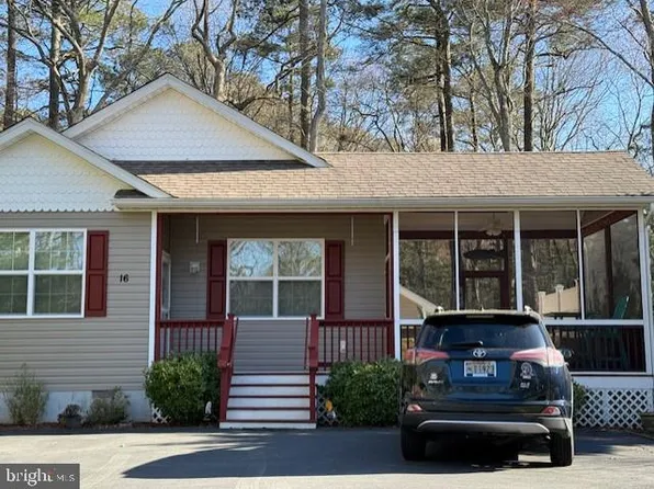16 Juniper Ct, Ocean Pines, MD 21811