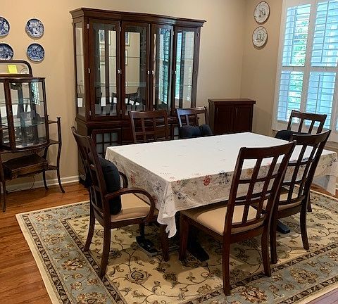 5th image of 442 Bradbury Ln
