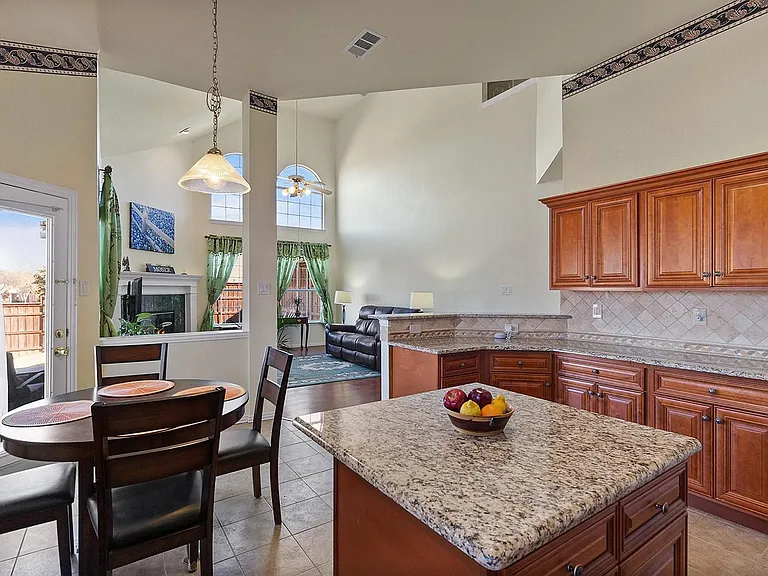 4500 Shadowridge Dr — Photo 5