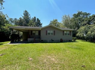 1702 Golden Rd W, Tifton, GA 31793