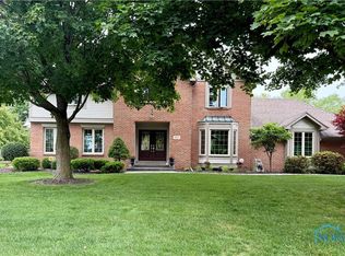 9627 Sheffield Rd, Perrysburg, OH 43551