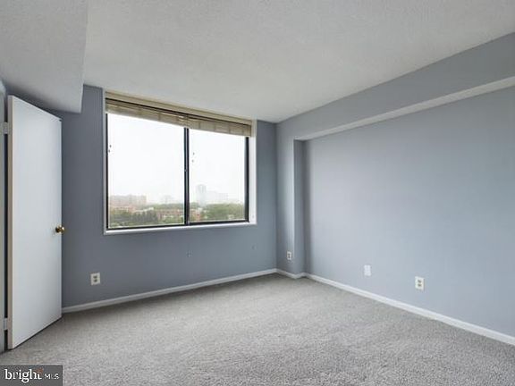 2nd image of 3713 George Mason Dr #916
