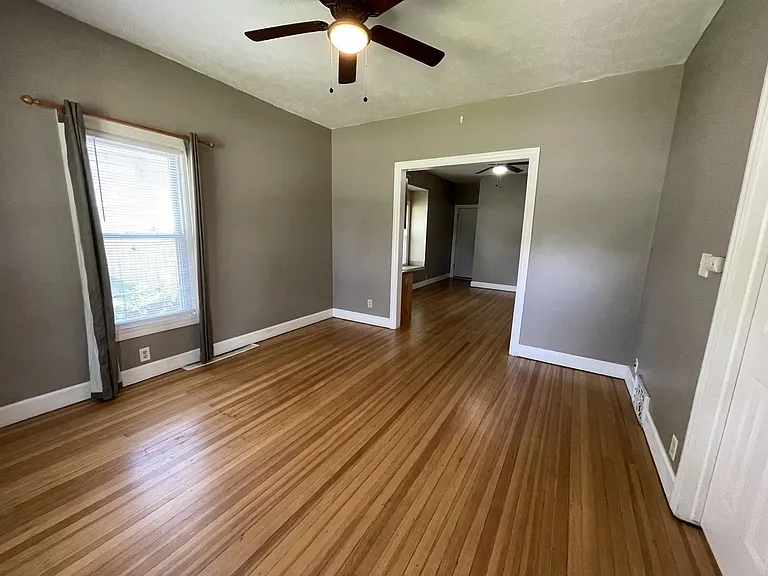 6343 Bedford Ave — Photo 2