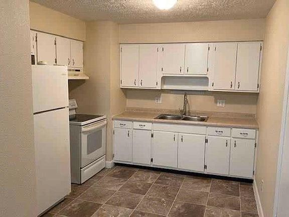 3rd image of 5638 S Kealing Ave