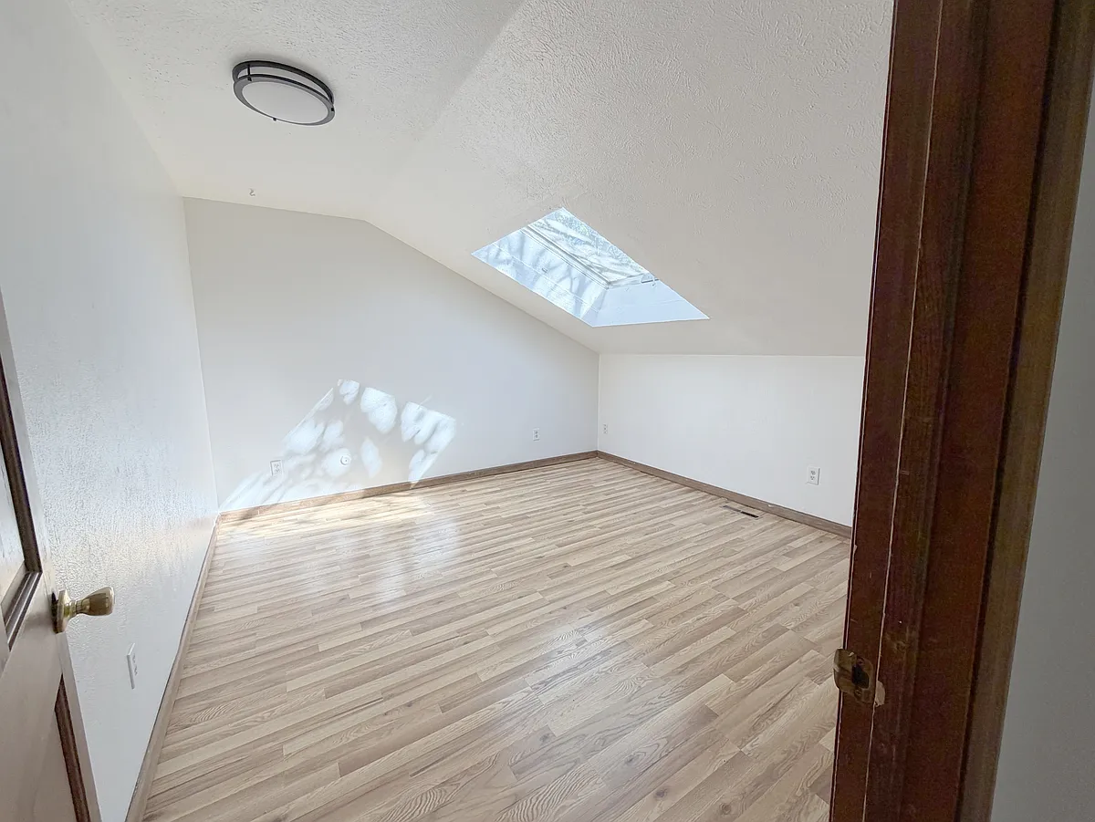 Building Photo - 608 Pearl St #C