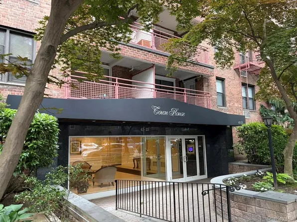 43-25 Douglaston Parkway #4E, Little Neck, NY 11363