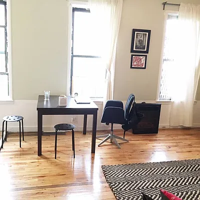 Rented by Signature Property Realty | media 7