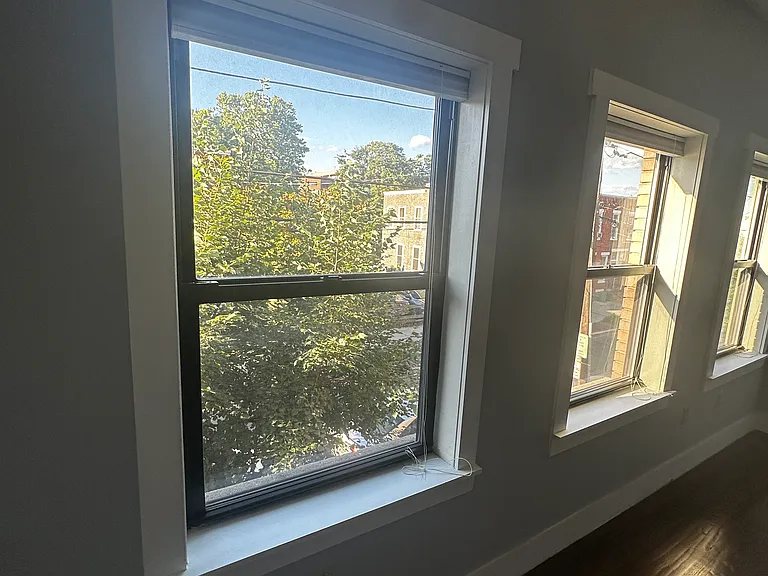 700 New St #102 — Photo 15