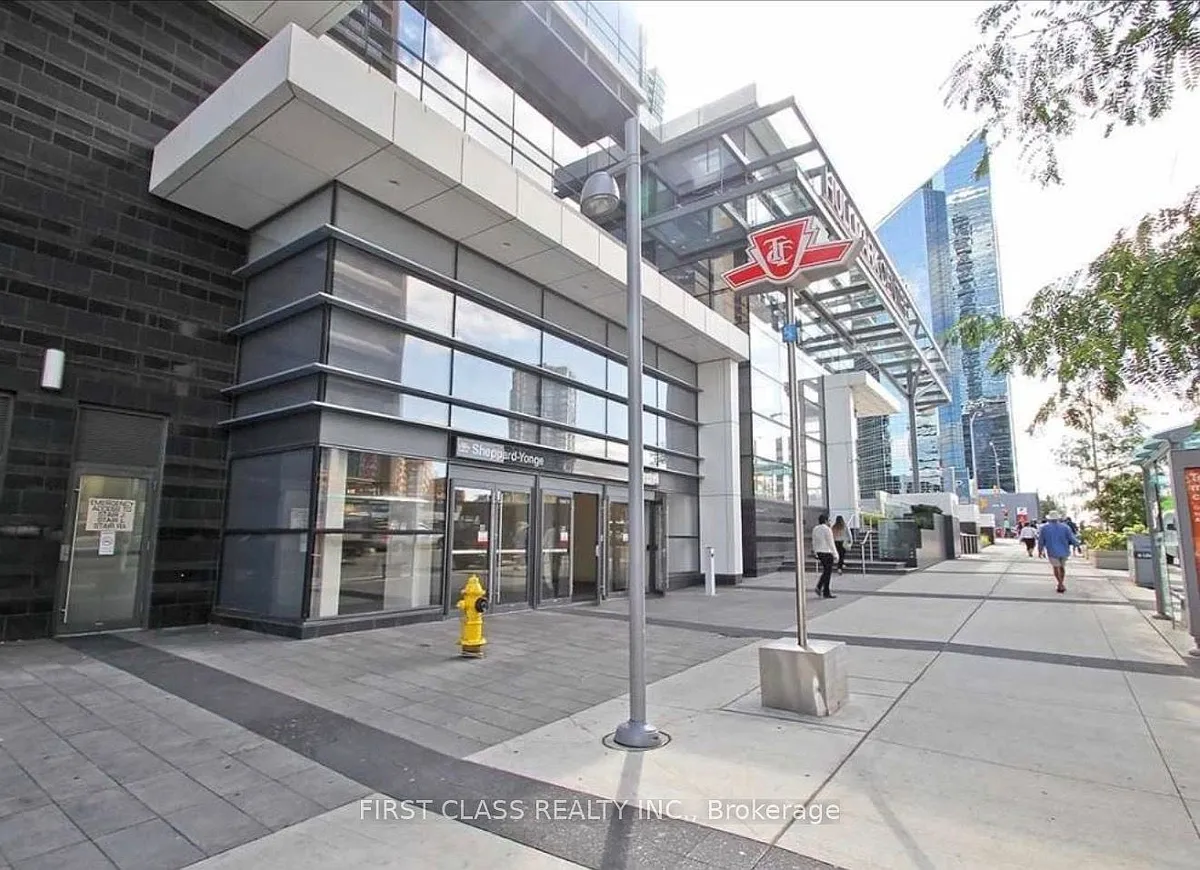 Building Photo - 5 Sheppard Ave E #3022